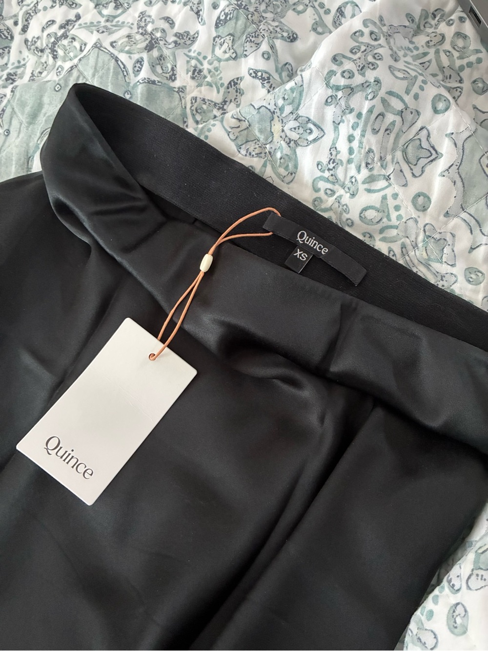 NWT Quince 100% silk Washable Silk Midi Skirt Black mulberry size XS - Picture 3 of 4